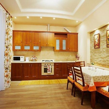 Apartmán Petra Doroshenka19 Street Lvov Exteriér fotografie
